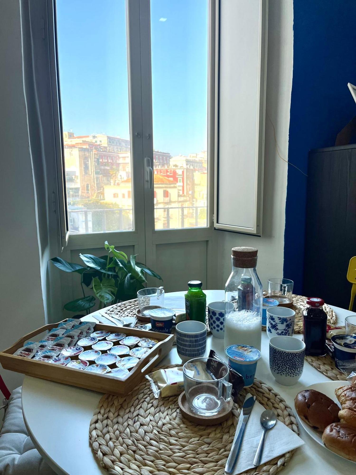 7 House Apartment *